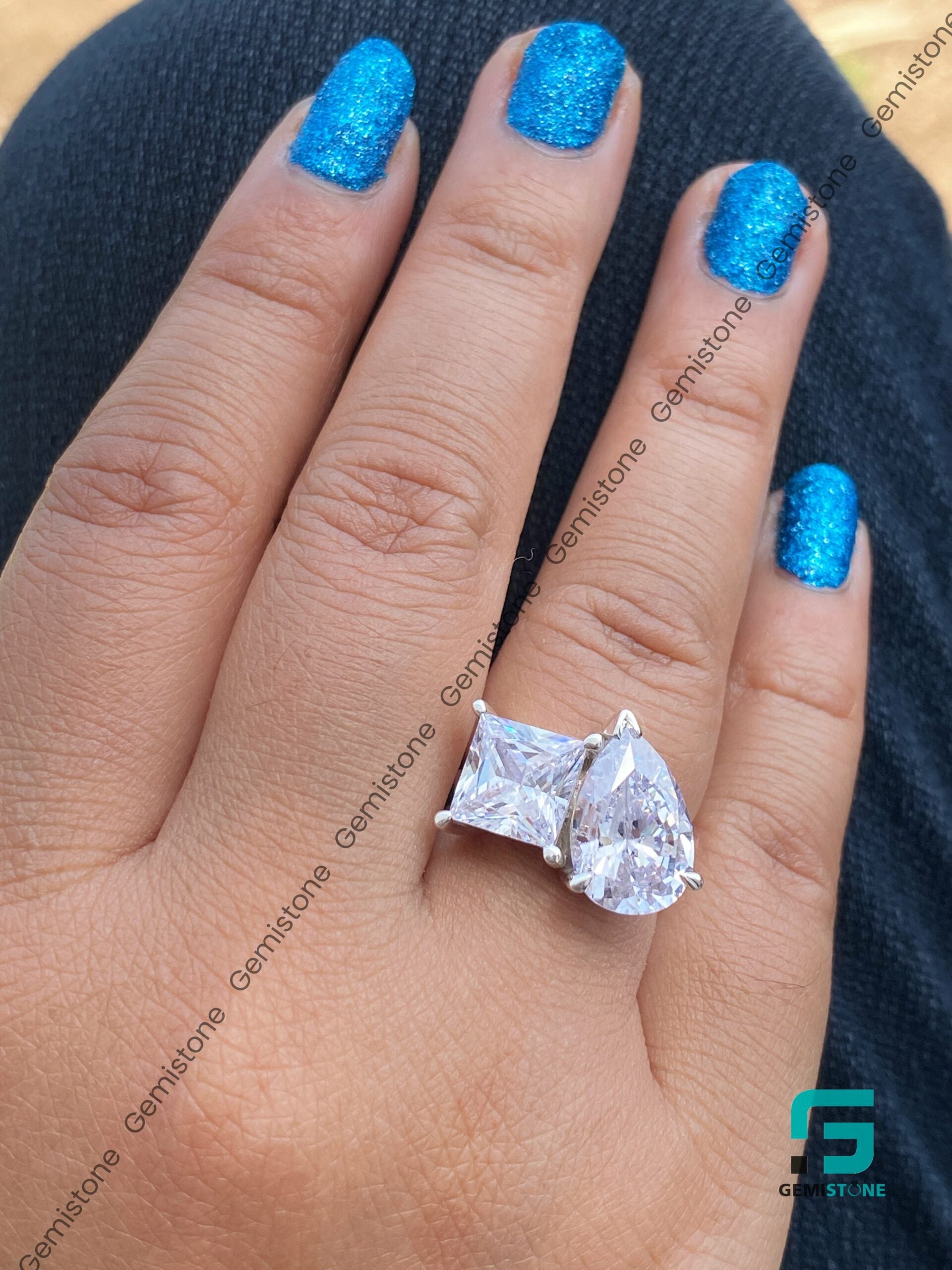 Two-Stone-Ring