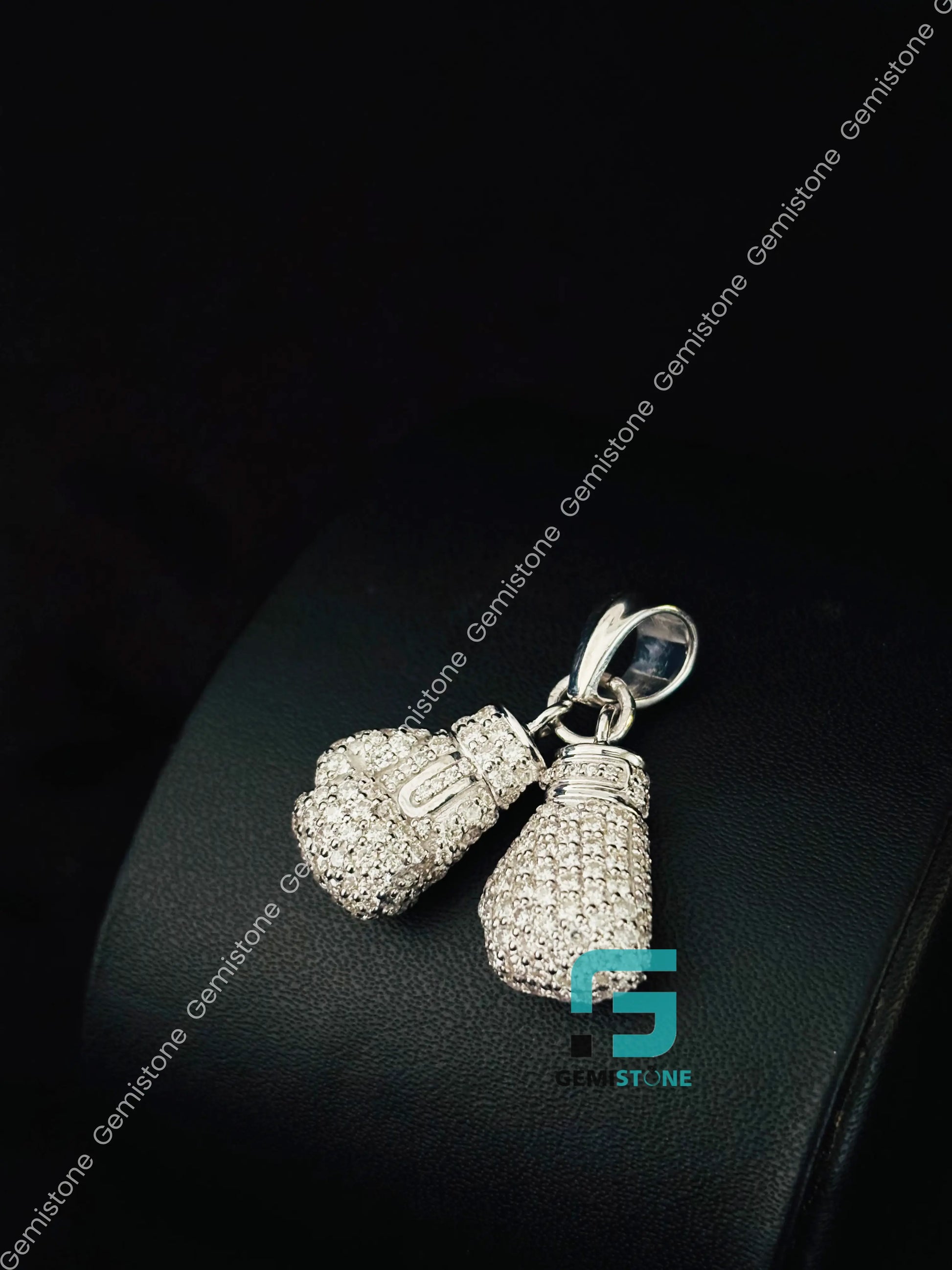 Two Gloves Moissanite Hip Hop Pendant For Men