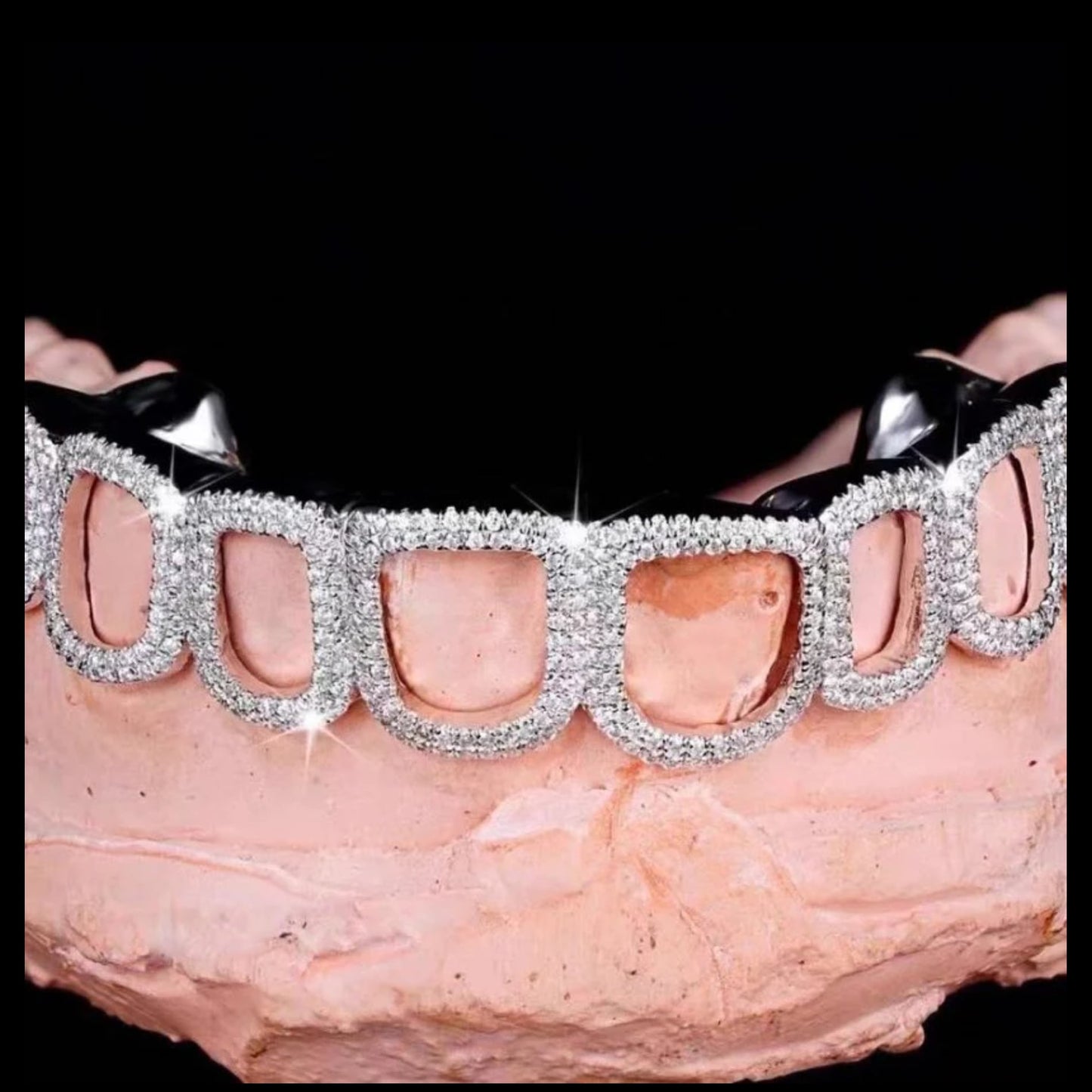 Unique Style Top Face Grillz & Bottom Moissanite Diamond Grillz Teeth
