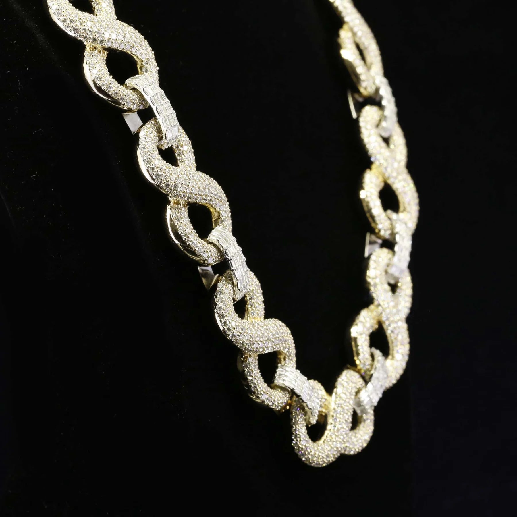 VVS-Baguette-Diamond-Chain