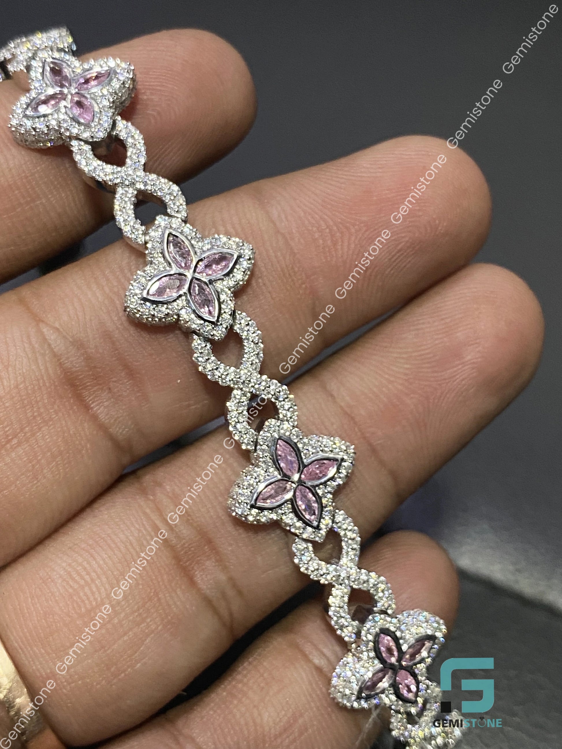 VVS Baby Pink Moissanite Clover Bracelet